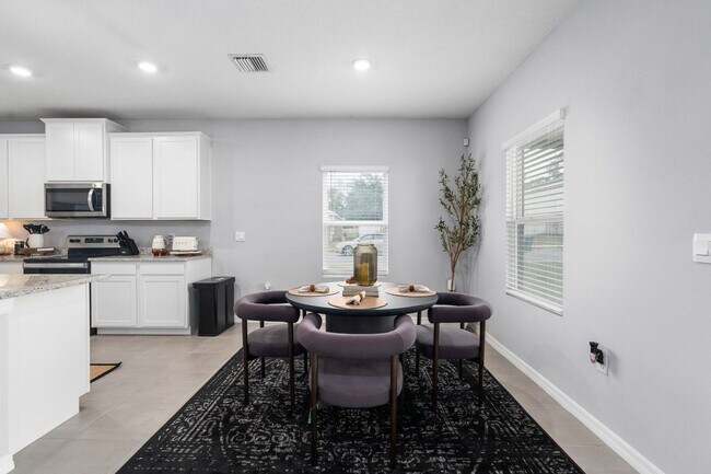 Building Photo - Immaculate 4-Bedroom, 2.5-Bath Home