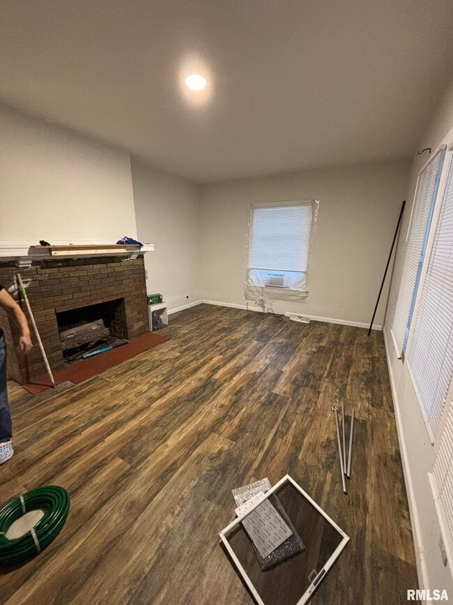 Building Photo - 707 E Nebraska Ave