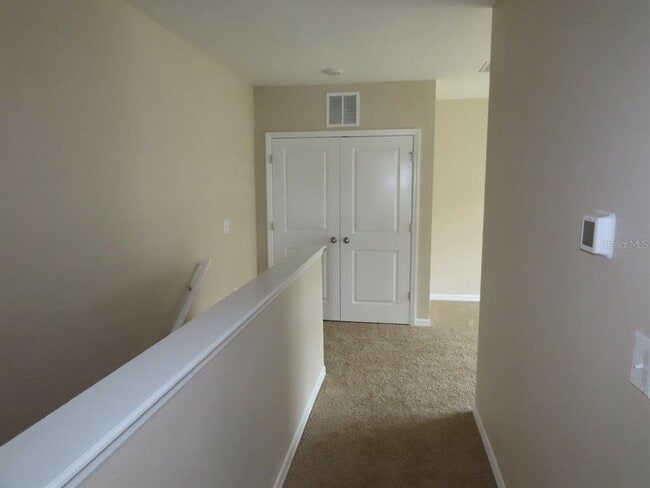 Building Photo - 8725 Daydream St