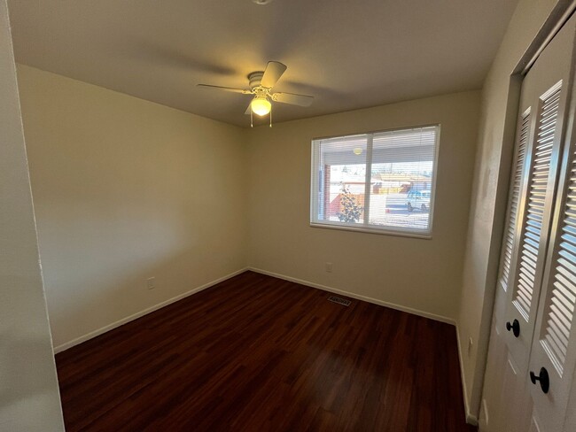 Building Photo - $500 Move in Special - Spacious 4 bed 2 ba...