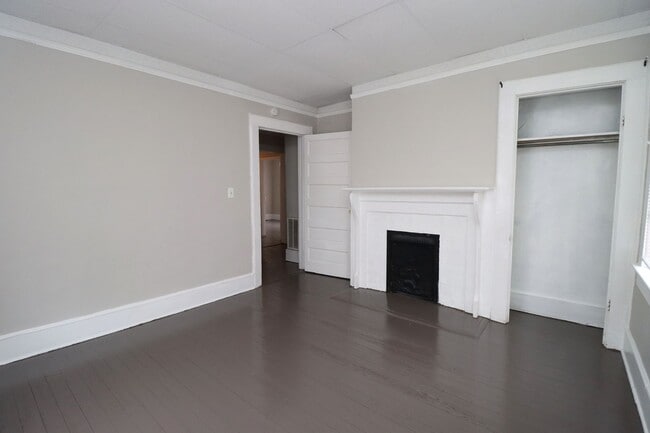 Building Photo - Live Near It All – 2 Bedroom Gem in Columb...