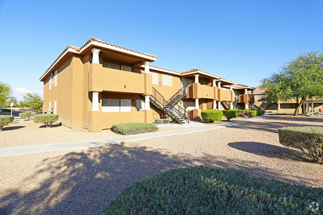 Community - Lake Tonopah SENIOR Apartments