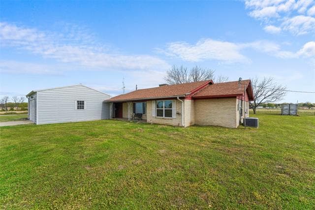 Building Photo - 411 Co Rd 3609