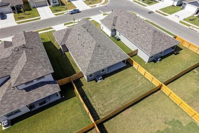 Building Photo - 224 Kickapoo Ln