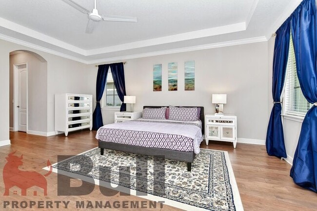 Building Photo - 8233 Canetti St