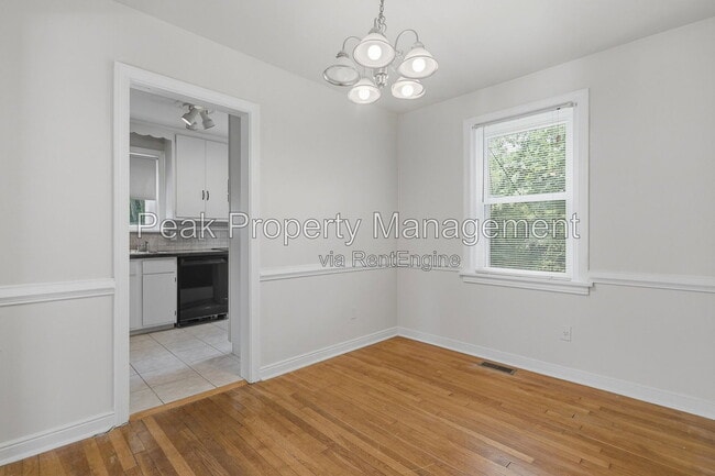 Building Photo - 6410 Morningside Dr