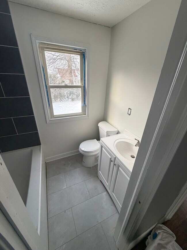 Building Photo - 116 Arlington Cir