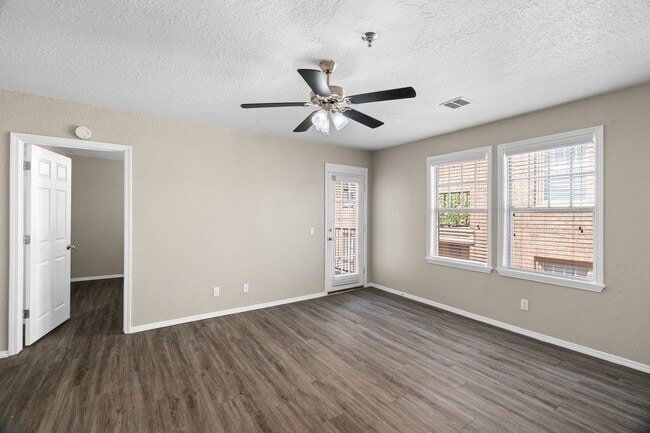 Interior Photo - The Breighton at Paseo