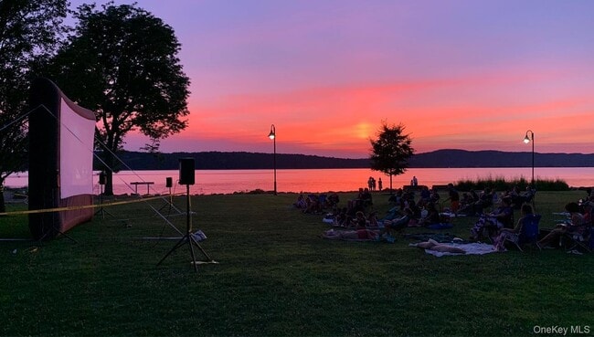 Building Photo - 33 Ridge Rd