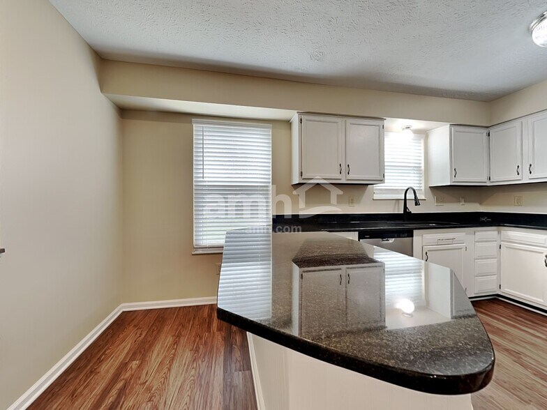 Building Photo - 1469 Dunwoodie Ct