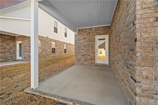 Building Photo - 4682 W Aurora St