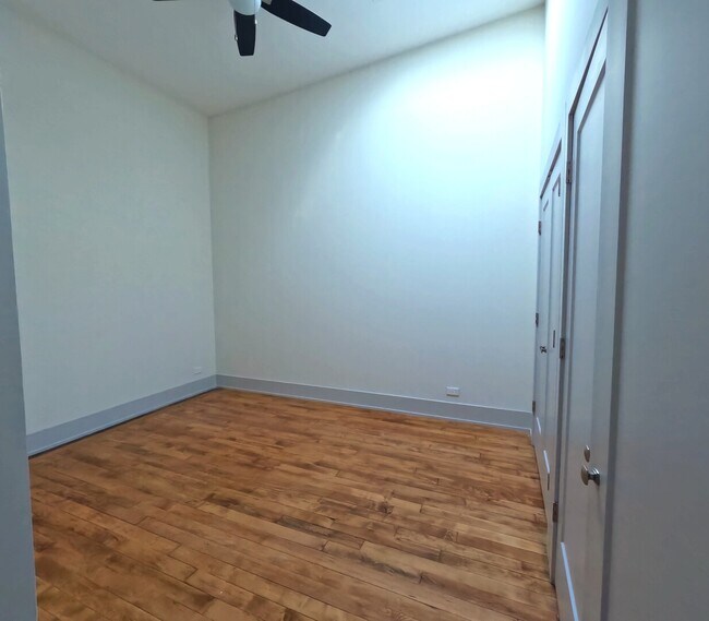 Building Photo - 1432 W 21st St