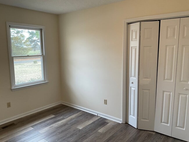 Building Photo - Home For Rent in Crouse NC