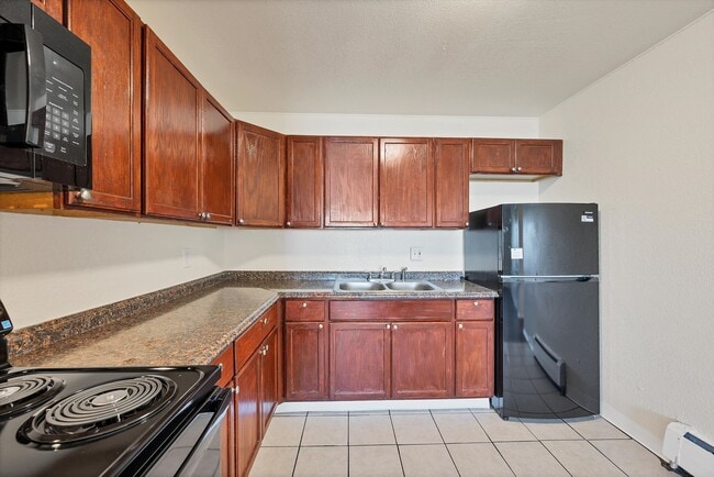 Building Photo - Del Mar Garden