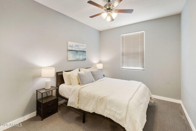 Building Photo - 2930 N Raven