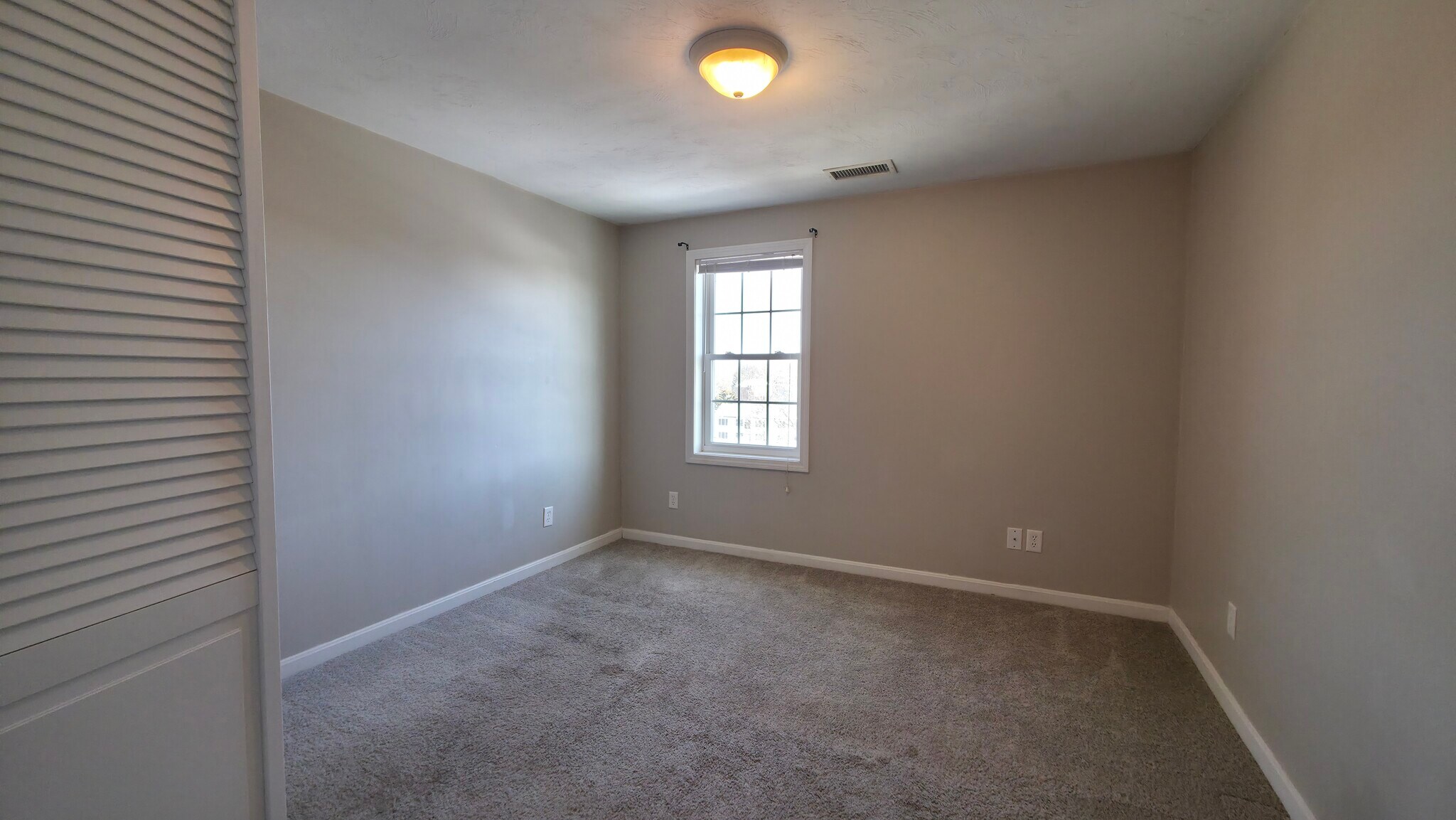 Building Photo - 1 Rosamond St