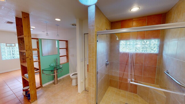 Building Photo - 802 N Juniper St