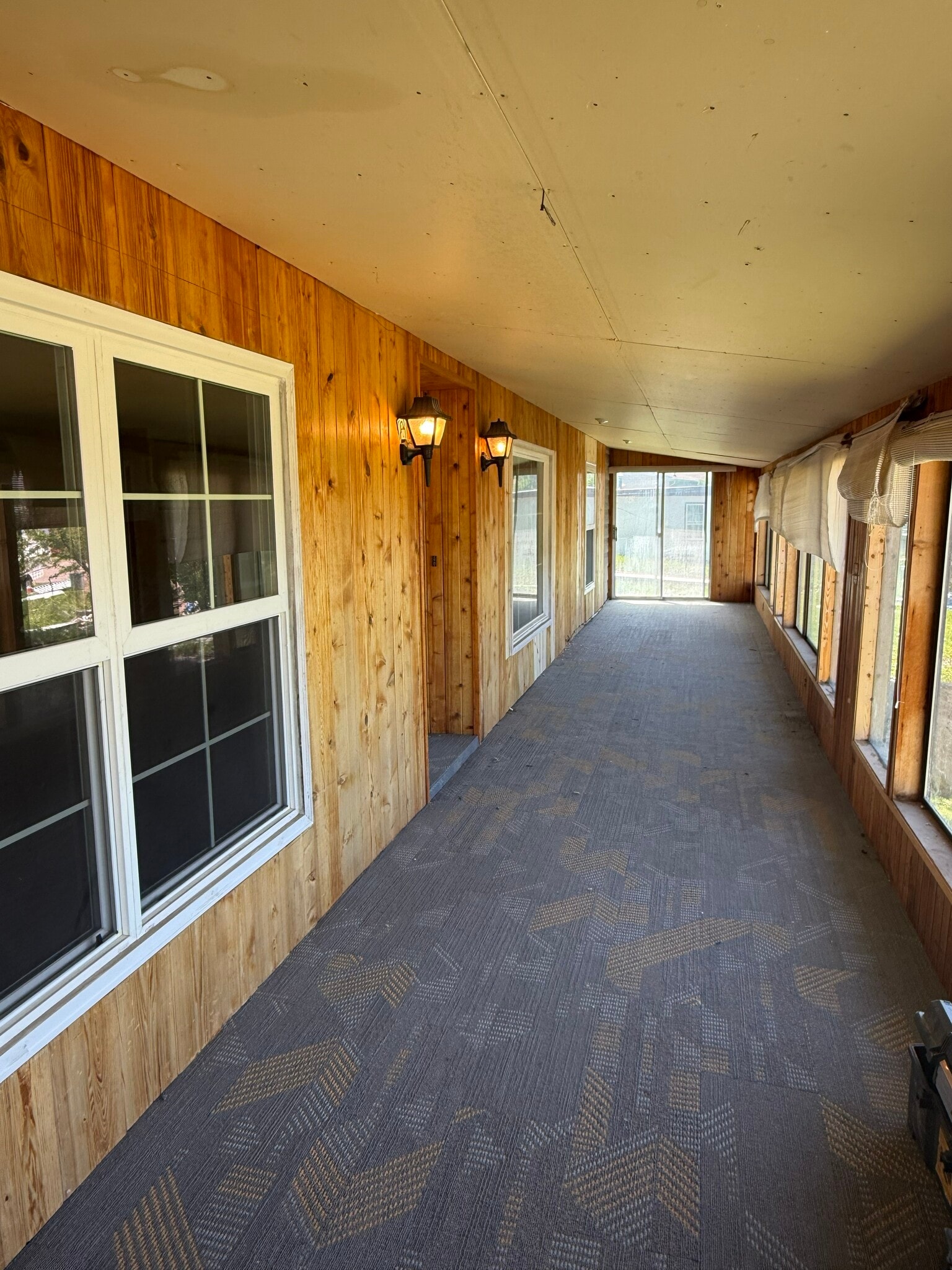 Sunroom - 256 Hidden Valley Rd