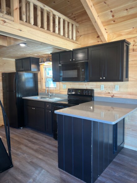 Building Photo - 4 Tiny Home Cir