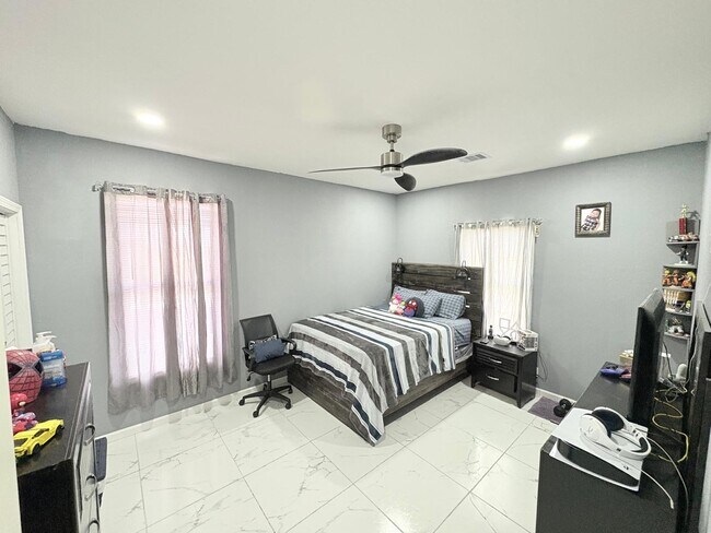 Building Photo - 1238 Rd 57211