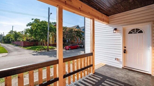 Building Photo - 150 N 22nd St