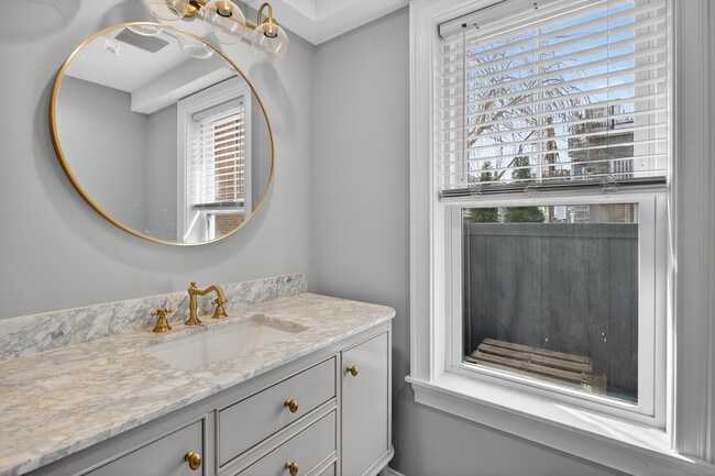 Building Photo - 17 Allston St