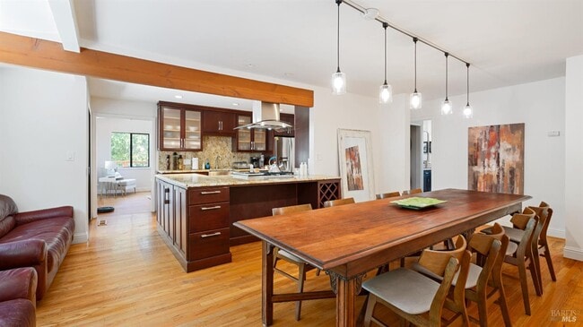 Building Photo - 6131 Batesole Dr