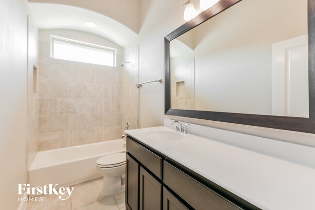 Building Photo - 4041 Honeyapple Way