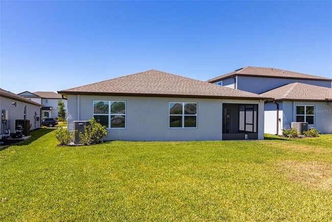 Building Photo - 9256 Royal River Cir