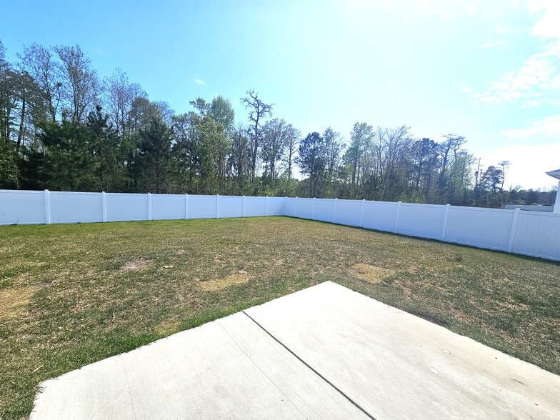 Building Photo - 3131 Fair Ridge Way