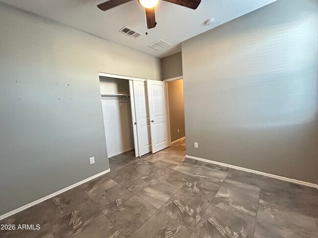 Building Photo - 11741 W Chase Ln