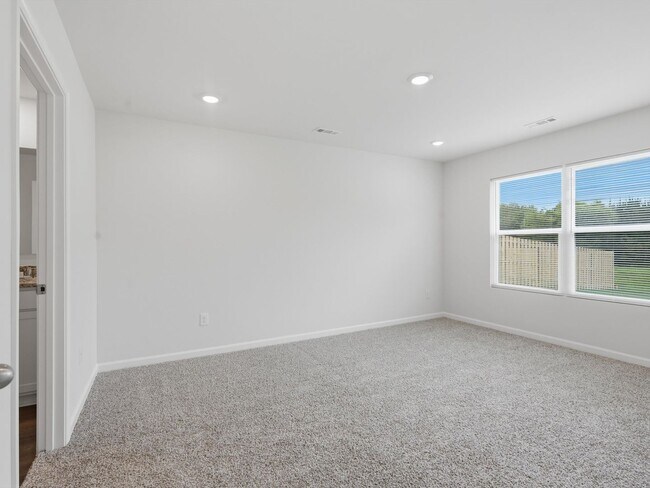 Building Photo - 9919 Sequoyah Cv Dr SE