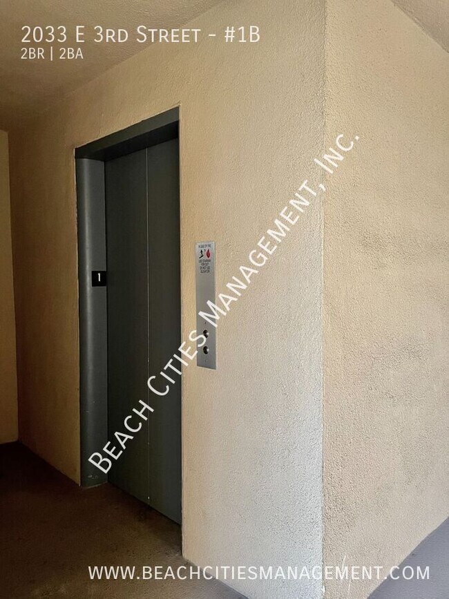 Building Photo - 2033 E 3rd St