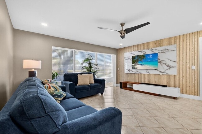 Building Photo - 492 Piedmont Ct