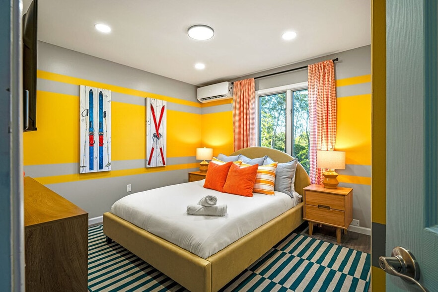 Building Photo - 789 Clearview Dr