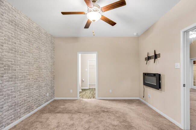 Building Photo - Single family Home in Princeton
