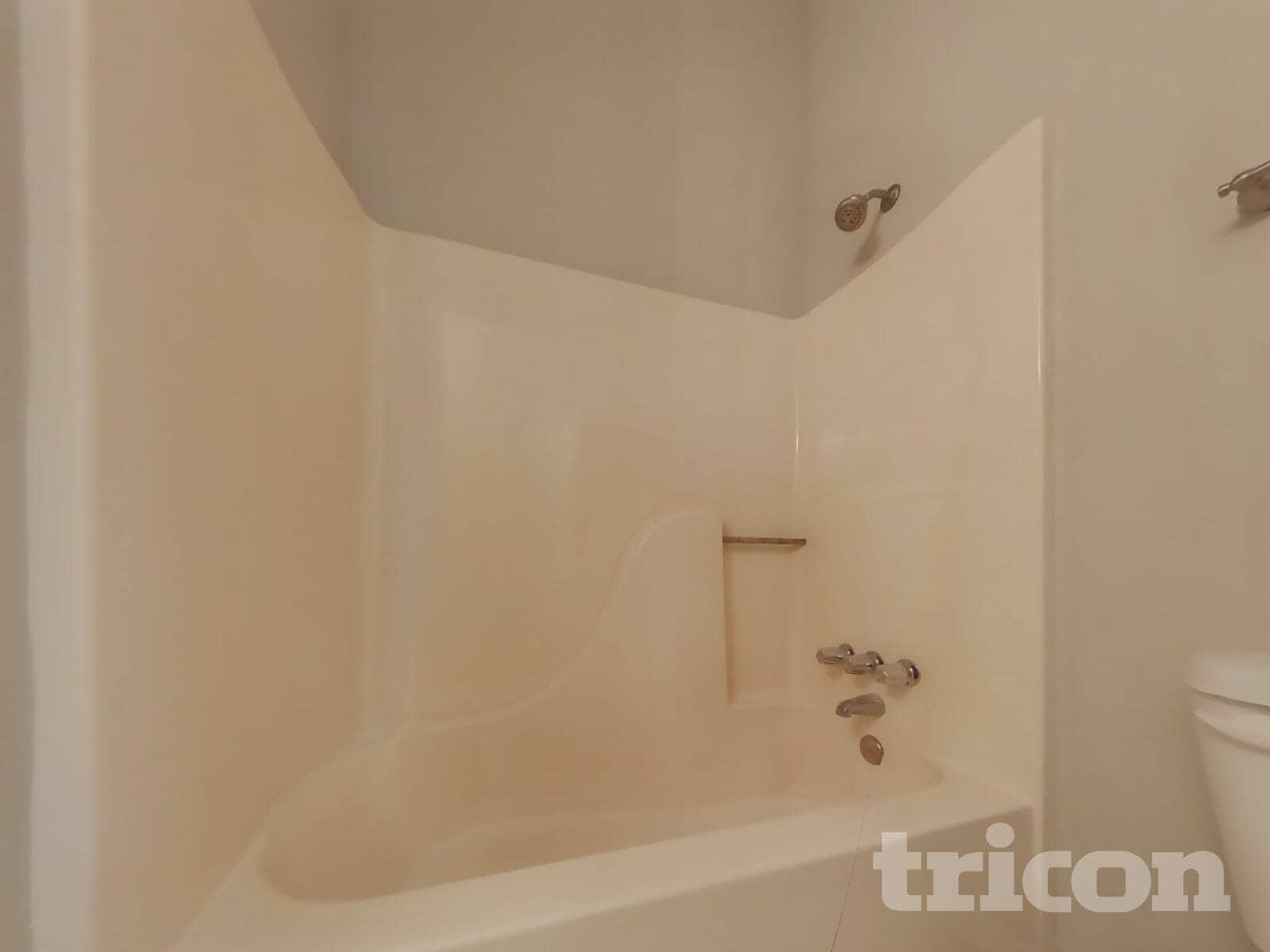 Building Photo - 891 Old Farm Walk