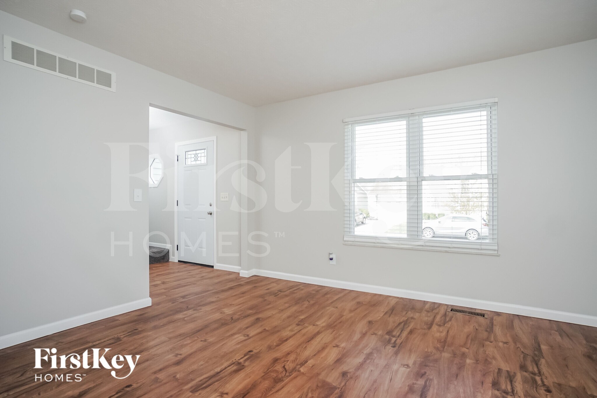 Building Photo - 935 Saffron Ln