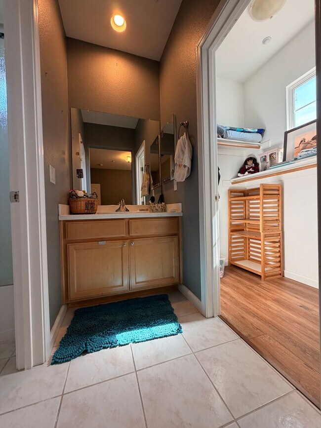 Building Photo - Beautiful Deerfield Home in One of Scotts Valley's Most Desirable Neighborhoods