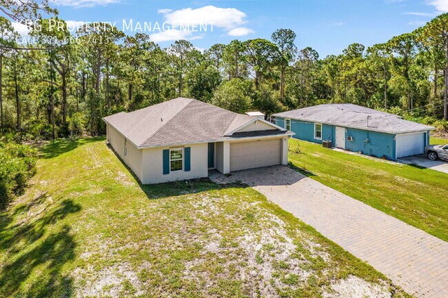 Building Photo - 3020 N Lakewood Rd