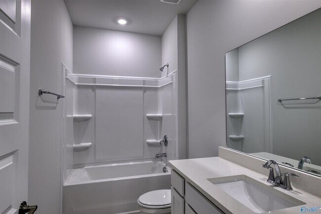 Building Photo - Coming Soon - Modern Living Meets Ultimate Convenience in St. Clair Place!