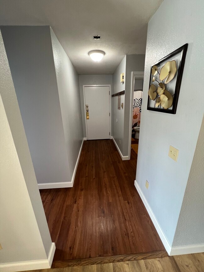 Building Photo - 11527 Heritage Ct