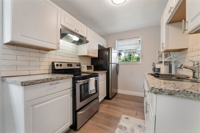 Building Photo - 6198 SW 63rd St
