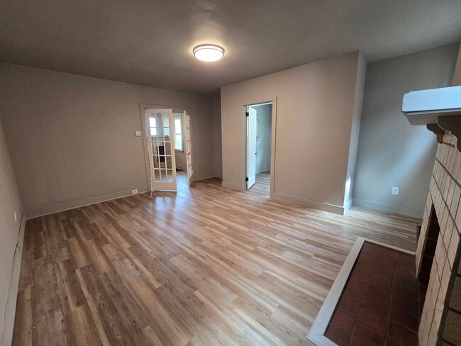 Building Photo - ver5725