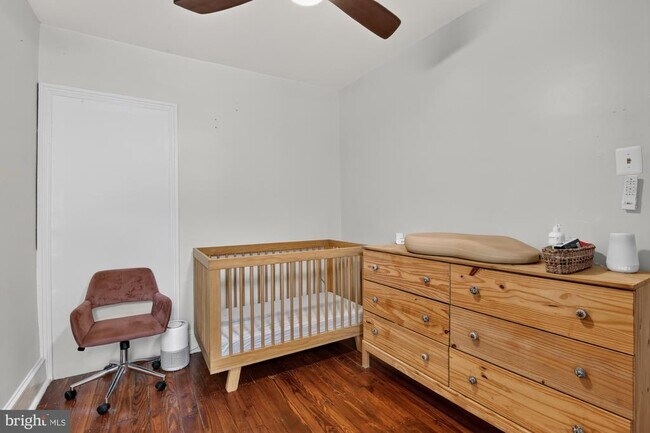 Building Photo - 1767 N Mascher St