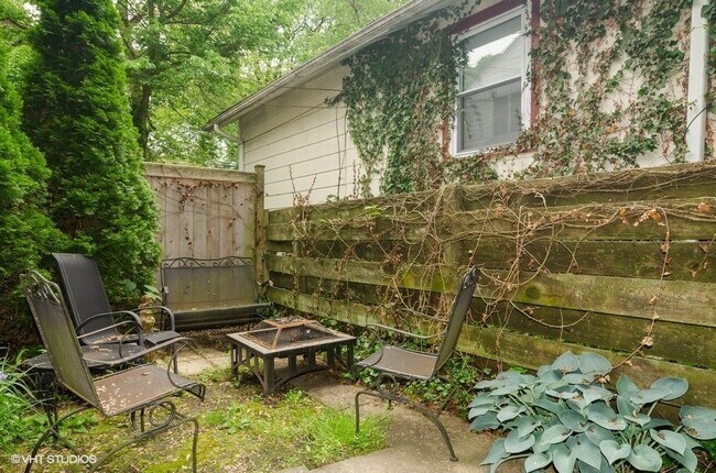 Building Photo - 2022 Colfax St