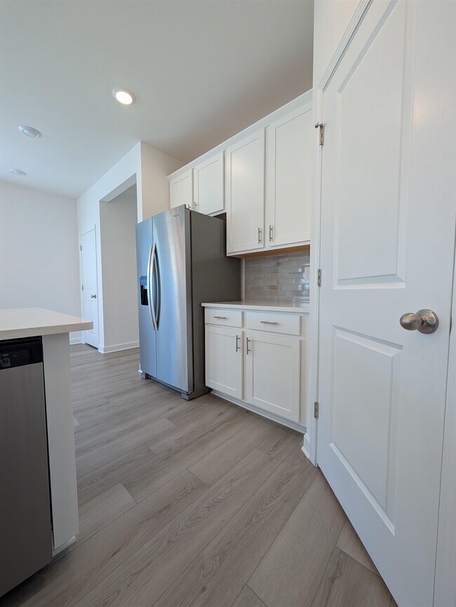 Building Photo - 1508 Regal Fern Wy