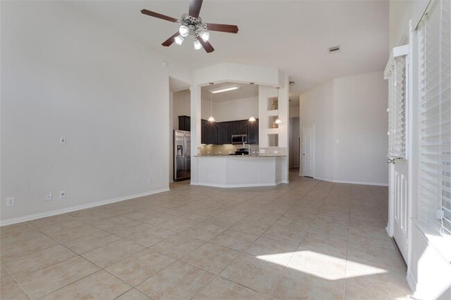 Building Photo - 2403 Snowy Egret Drive