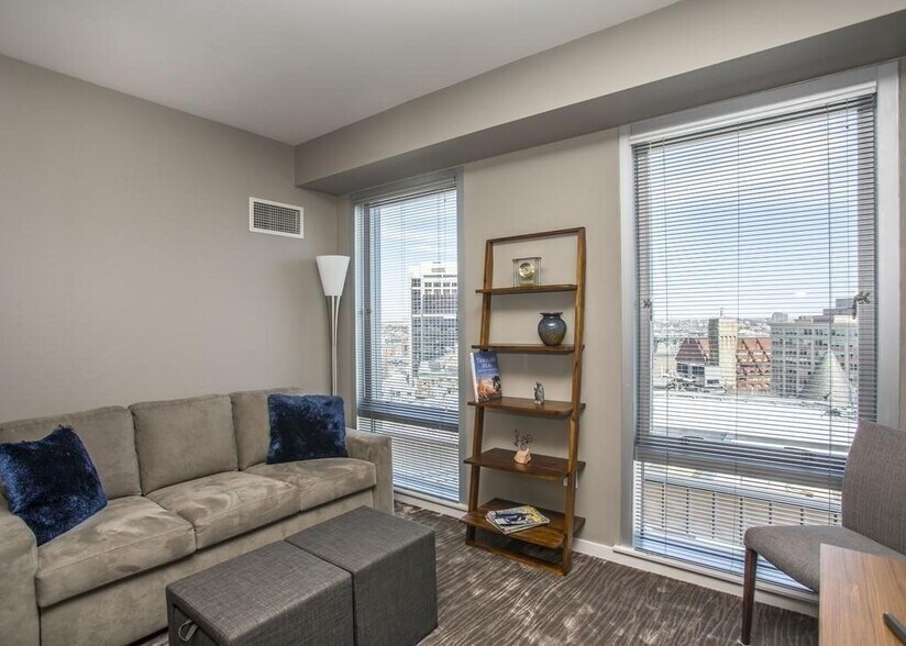 Building Photo - 80 Broad St