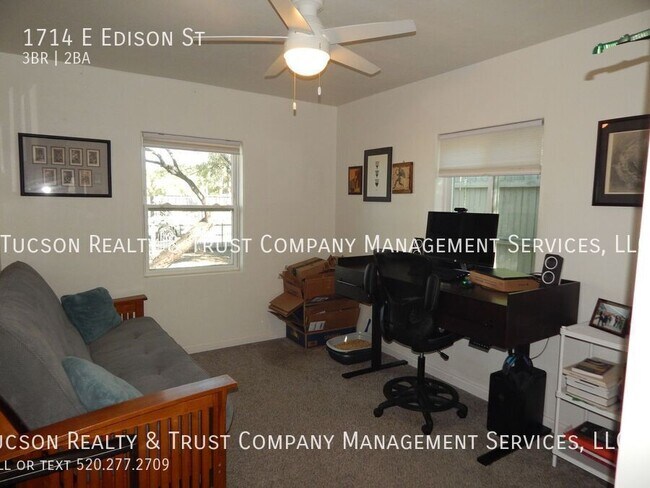 Building Photo - 1714 E Edison St